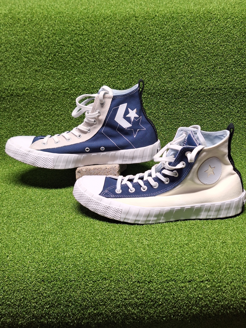 Converse UNT1TL3D Men’s Size 11 High Cream Egret Navy Blue Sneakers 167241C
